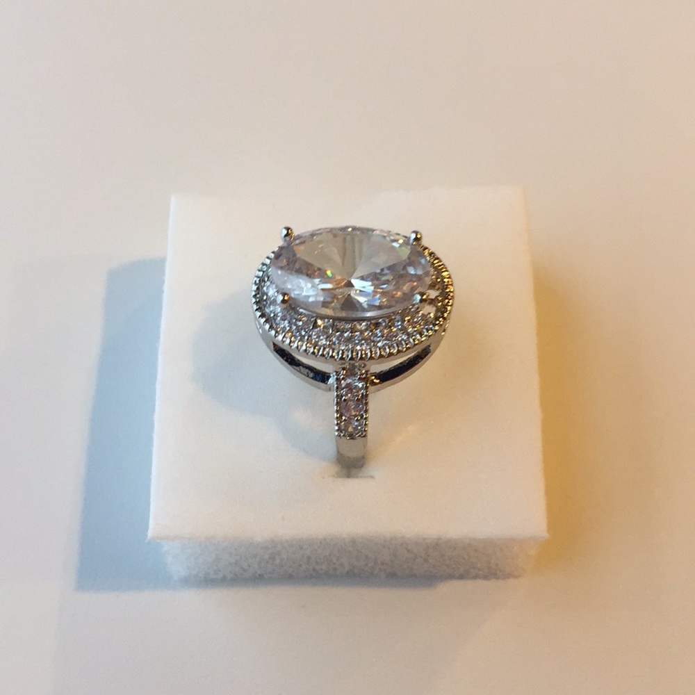 Stamped 925(sterling silver) 5CT Sapphire RING - Picture 2 of 5